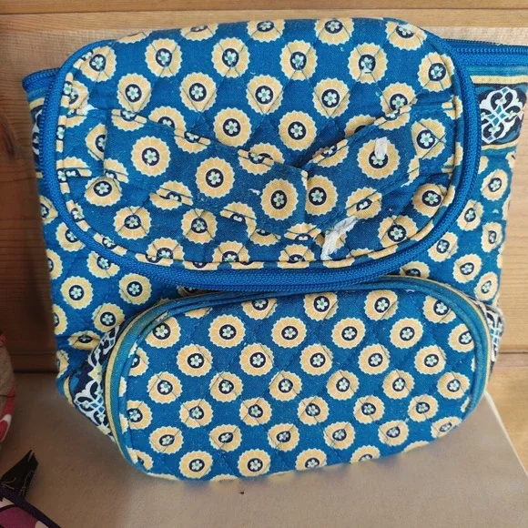 Vera Bradley Floral Purse Bundle 1 Purse and 4 Clutches - Picture 5 of 8